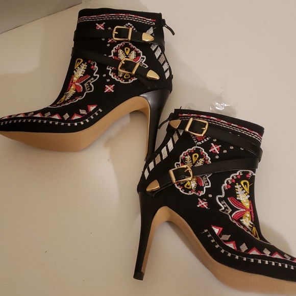 ANKLE WOMEN'S BOOTS, Size 6, colorful Never worn - Picture 8 of 11